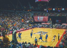 柠檬体育直播-世俱杯裁判判罚争议事件回顾及规则完善建议